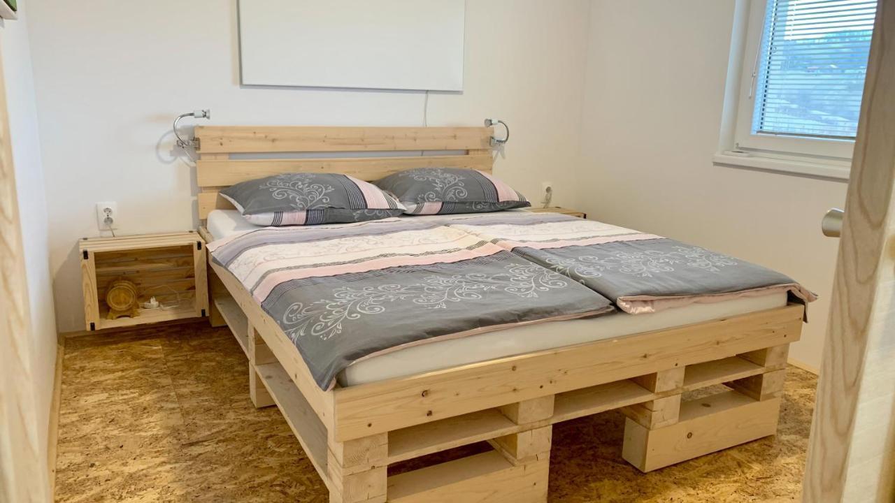 Holiday House Zlacka Gorca Pristava pri Mestinju Eksteriør bilde
