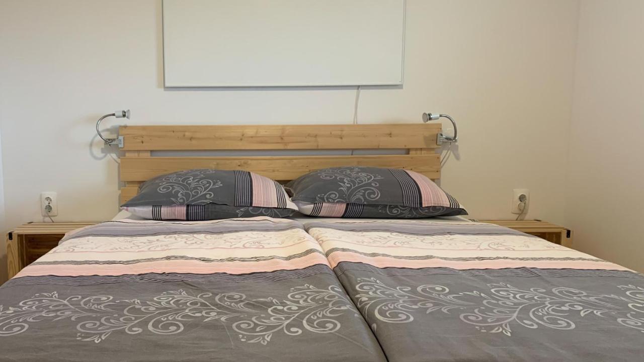 Holiday House Zlacka Gorca Pristava pri Mestinju Eksteriør bilde