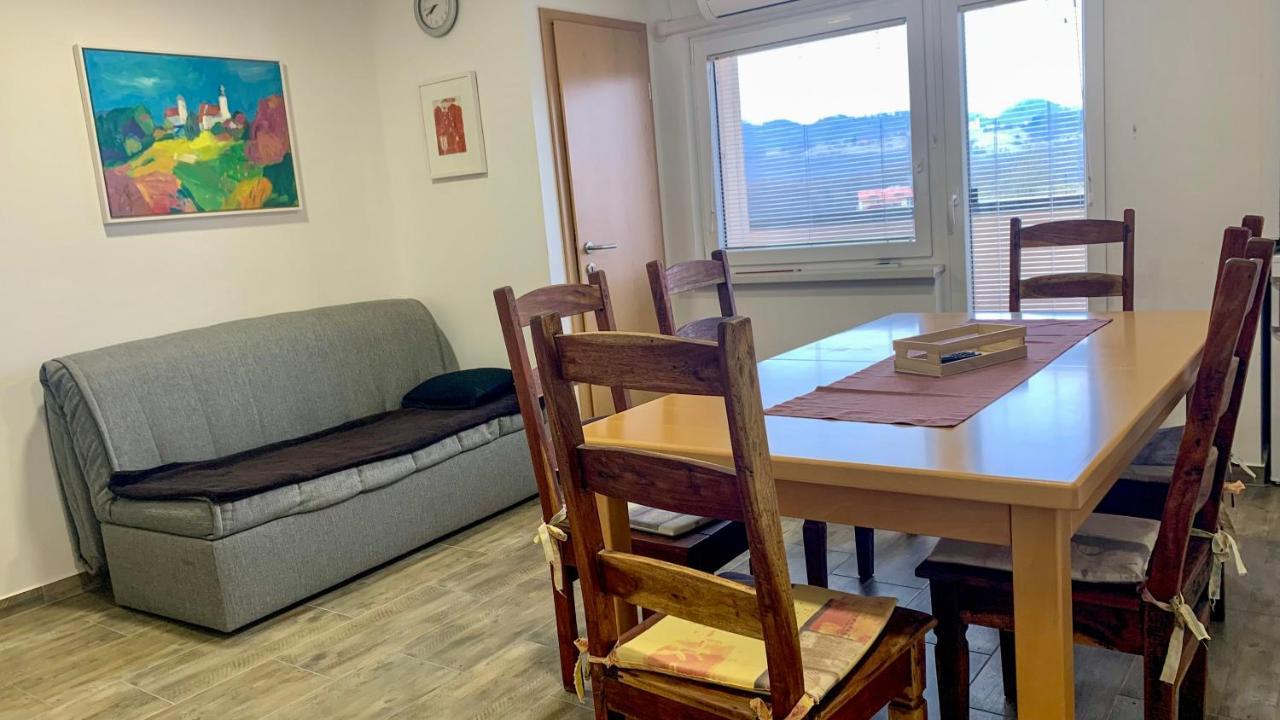 Holiday House Zlacka Gorca Pristava pri Mestinju Eksteriør bilde